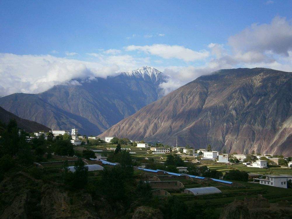 src=http_%2F%2F5b0988e595225